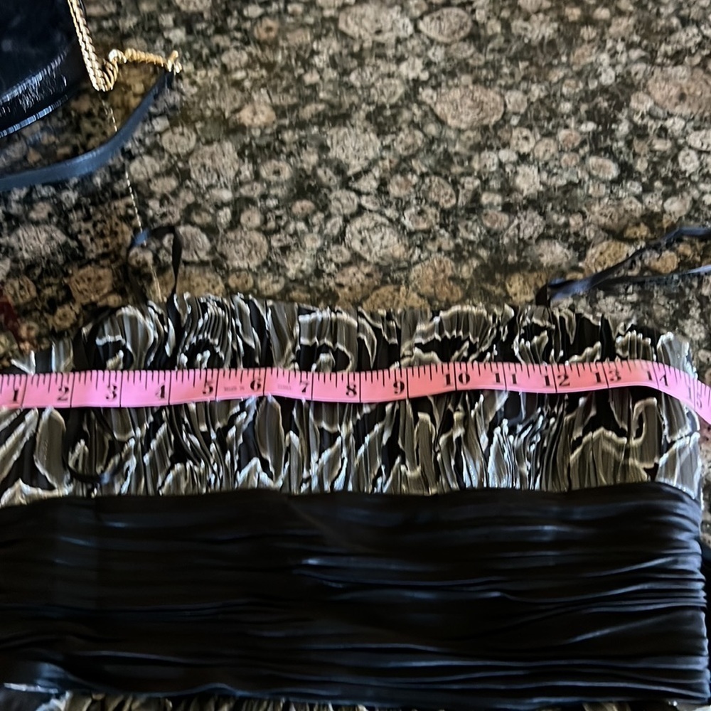 BCBGMAXAZRIA PROM dress - Picture 8 of 9